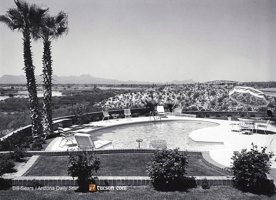 1964 Tucson home photos: Herefords are pride of ranch